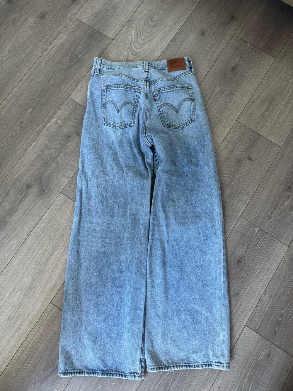 Levi Ribcage Jeans - Picture 2 of 2